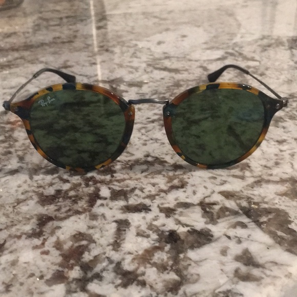 Sunglasses - Picture 1 of 2